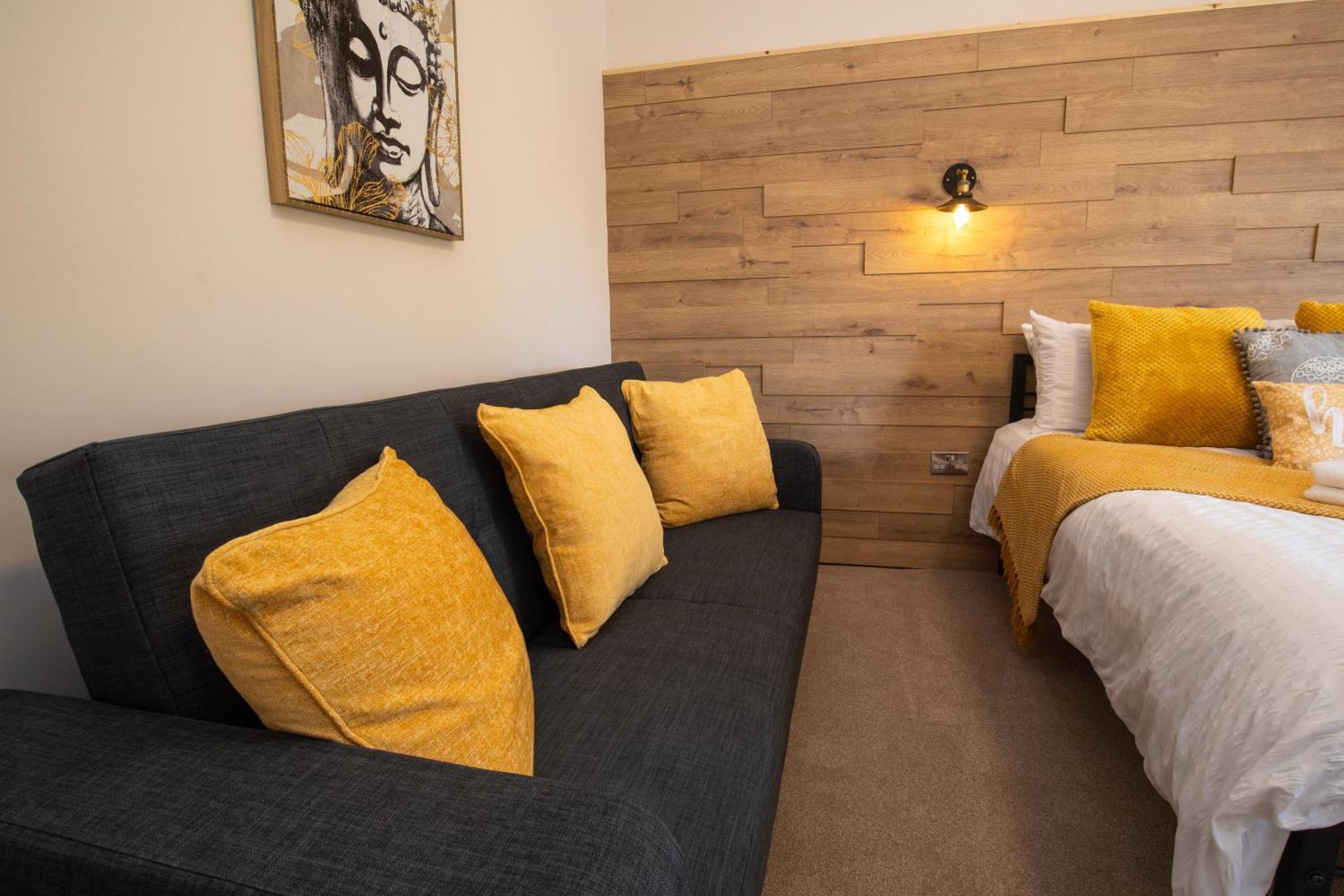 One Bed Apartment, Close To Train, City, Beach And Hospital Long Booking Welcome Истбурн Экстерьер фото
